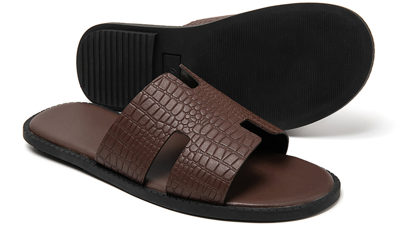 alt="PU slippers with premium leather-like upper and refined indoor style for OEM and wholesale projects"