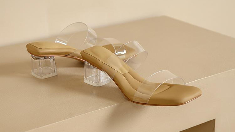 alt="Modern PU slippers showing antibacterial sustainable and fashion-forward design trends in 2026"